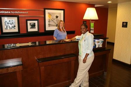 фото отеля Hampton Inn Richmond-Airport