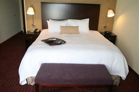 фото отеля Hampton Inn Richmond-Airport