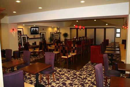 фото отеля Hampton Inn Richmond-Airport