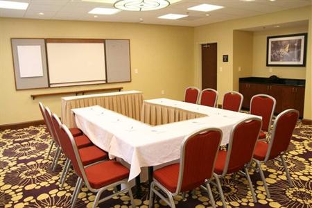 фото отеля Hampton Inn Richmond-Airport