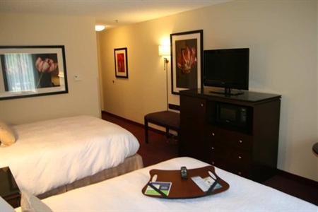 фото отеля Hampton Inn Richmond-Airport