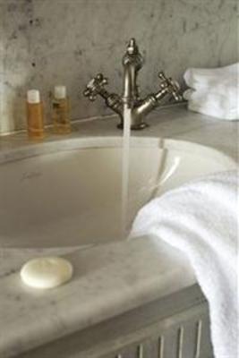 фото отеля Hostellerie Berard La Cadiere-d'Azur