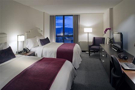 фото отеля Delta Burnaby Hotel and Conference Centre
