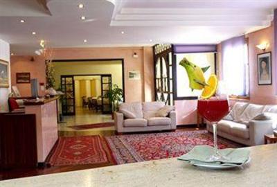 фото отеля Hotel Al Madarig