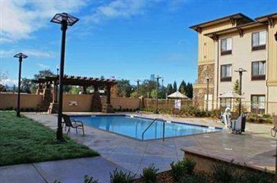 фото отеля Hampton Inn & Suites Windsor - Sonoma Wine Country