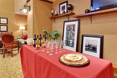 фото отеля Hampton Inn & Suites Windsor - Sonoma Wine Country