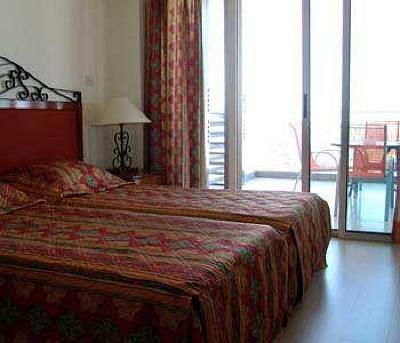 фото отеля Eleonora Hotel Apartments Larnaca