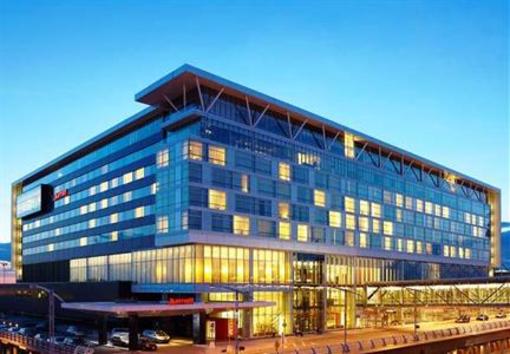 фото отеля Montreal Airport Marriott Hotel