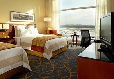фото отеля Montreal Airport Marriott Hotel