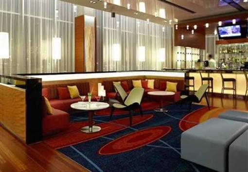 фото отеля Montreal Airport Marriott Hotel