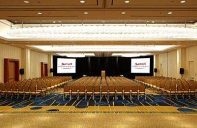 фото отеля Montreal Airport Marriott Hotel