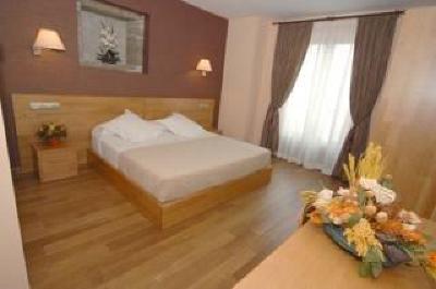 фото отеля Hotel O Desvio
