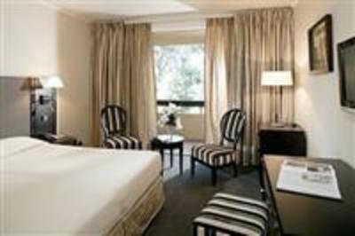 фото отеля Best Western Golf Hotel Valescure