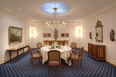 фото отеля Fairmont Hotel Vier Jahreszeiten