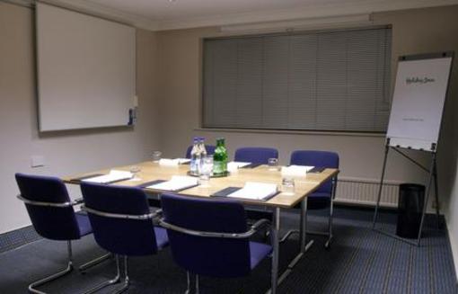 фото отеля Holiday Inn Chester South