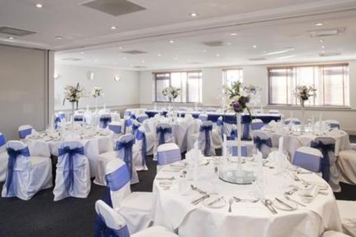 фото отеля Holiday Inn Chester South