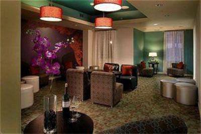 фото отеля Ontario Grand Inn & Suites