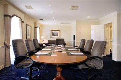 фото отеля Clarion Hotel on Canterbury