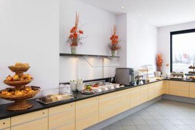 фото отеля Holiday Inn Express Muenchen Messe