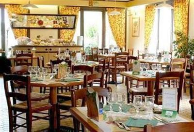 фото отеля Campanile Caen Est Mondeville Hotel