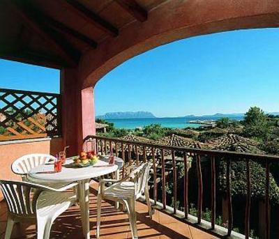 фото отеля Baia Caddinas Clubresidence Golfo Aranci