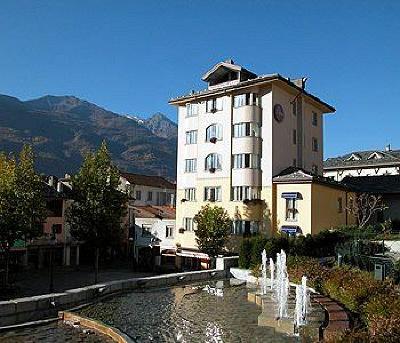 фото отеля Bijou Hotel Saint-Vincent (Italy)