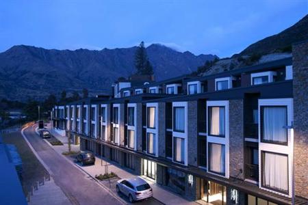 фото отеля Kawarau Hotel Managed by Hilton