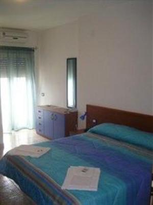 фото отеля Sea Breeze Hotel Residence