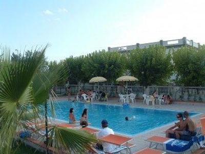 фото отеля Sea Breeze Hotel Residence