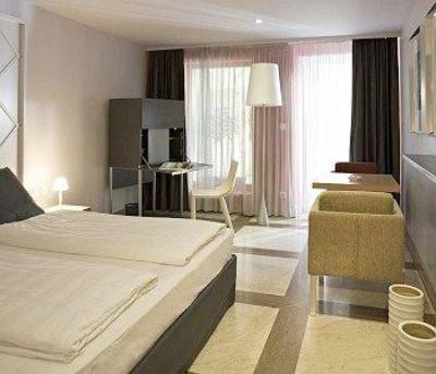 фото отеля Le Colombier Hotel Colmar
