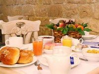 Moris Hotel