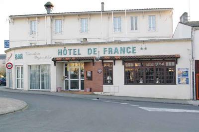 фото отеля Hotel De France Saintes