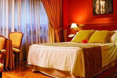 фото отеля Eurostars Araguaney