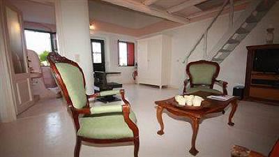 фото отеля Lava Suites & Lounge Fira