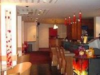 Ibis Lyon Est Bron