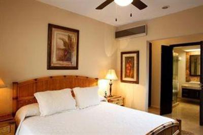 фото отеля Corto Maltes Condominiums Playa del Carmen