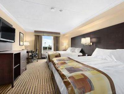 фото отеля Days Hotel and Conference Centre Toronto Airport