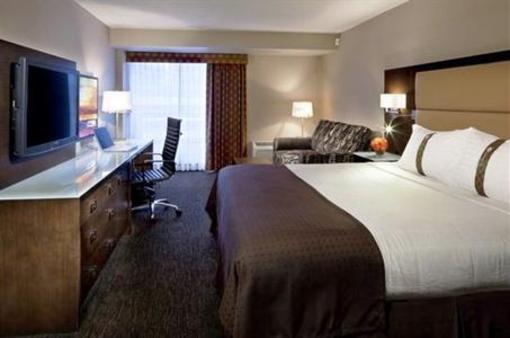фото отеля Holiday Inn Hotel & Suites Vancouver Downtown