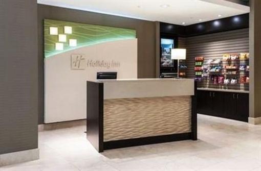 фото отеля Holiday Inn Hotel & Suites Vancouver Downtown