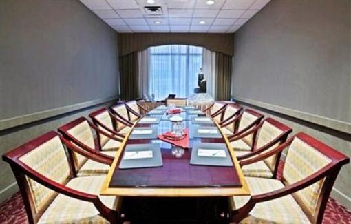 фото отеля Holiday Inn Hotel & Suites Vancouver Downtown