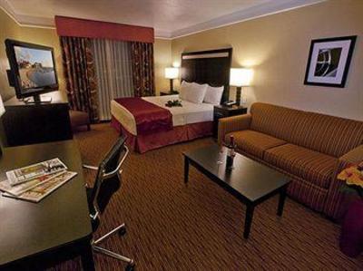 фото отеля La Quinta Inn & Suites North Oklahoma City