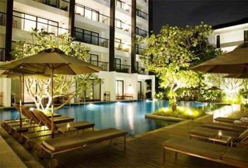 фото отеля Woodlands Suites Serviced Residences