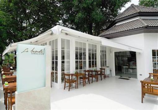 фото отеля Woodlands Suites Serviced Residences