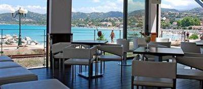 фото отеля L'Escale Cote Sud Hotel L'Ile-Rousse
