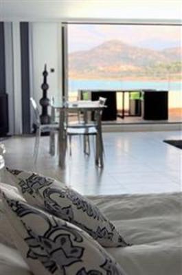 фото отеля L'Escale Cote Sud Hotel L'Ile-Rousse