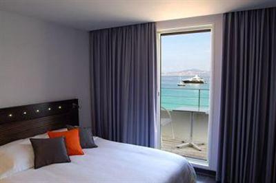 фото отеля L'Escale Cote Sud Hotel L'Ile-Rousse