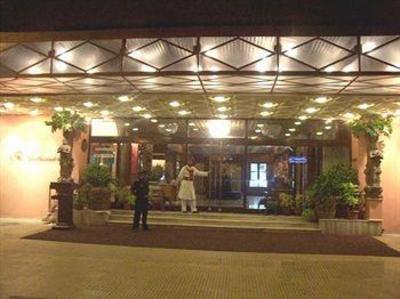 фото отеля Ambassador Hotel Mumbai
