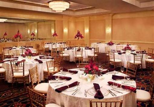 фото отеля Boston Marriott Peabody