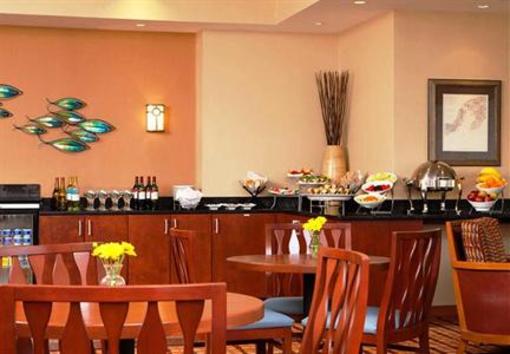 фото отеля Boston Marriott Peabody