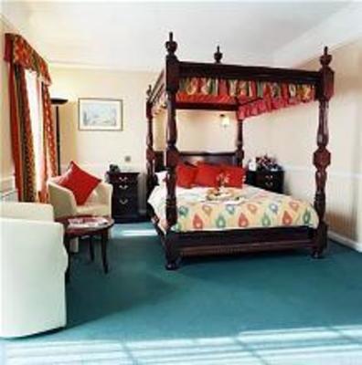 фото отеля Best Western Royal Hotel Saint Helier